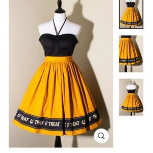 Oblong box 28.5" waist NEW long skirt halloween BOUTIQUE